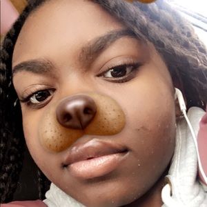 Meet your Posher, Kyasia